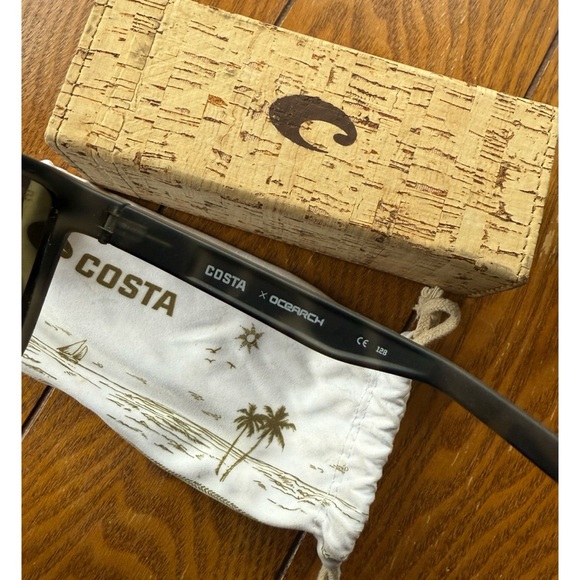 Costa Polarized Sunglasses - Picture 4 of 4
